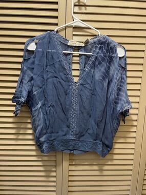 Vintage Havana Blue Tie-Dye Lace-Trim Cold Shoulder Sheer Top